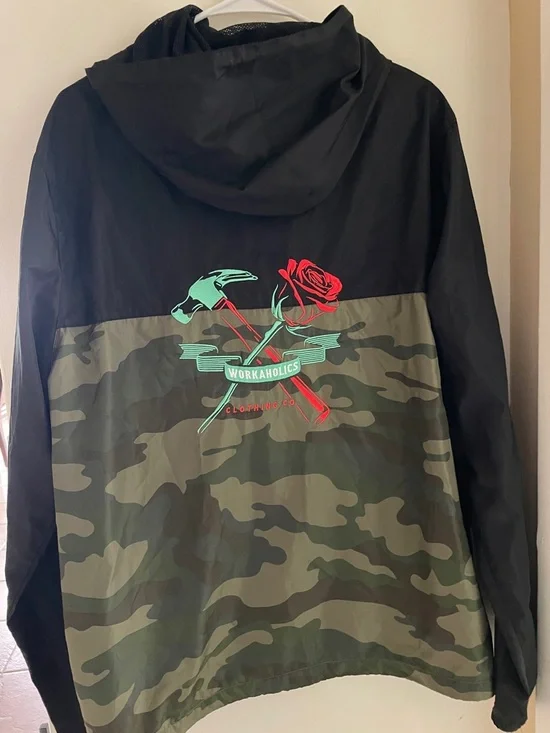 Men's Black & Olive Camo Hooded Windbreaker Jacket - Picture 2 of 2